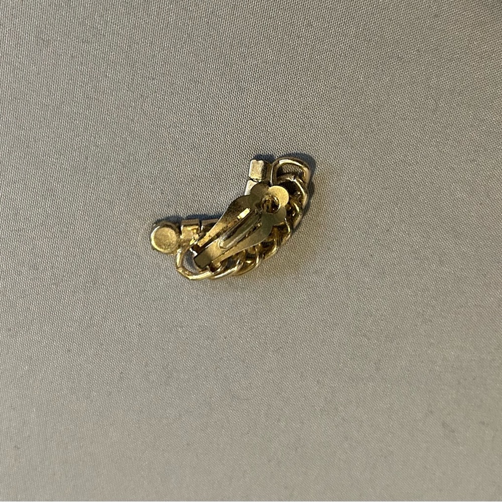 Ear cuff - Picture 2 of 2